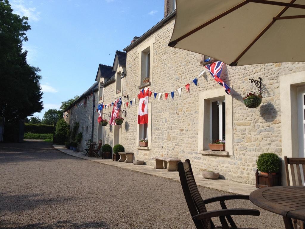 Houesville Navy & Co B&B 외부 사진